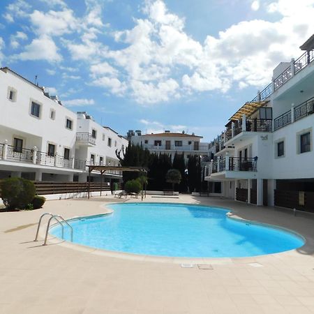 Paramount Gardens Resorts C202 Larnaca Extérieur photo