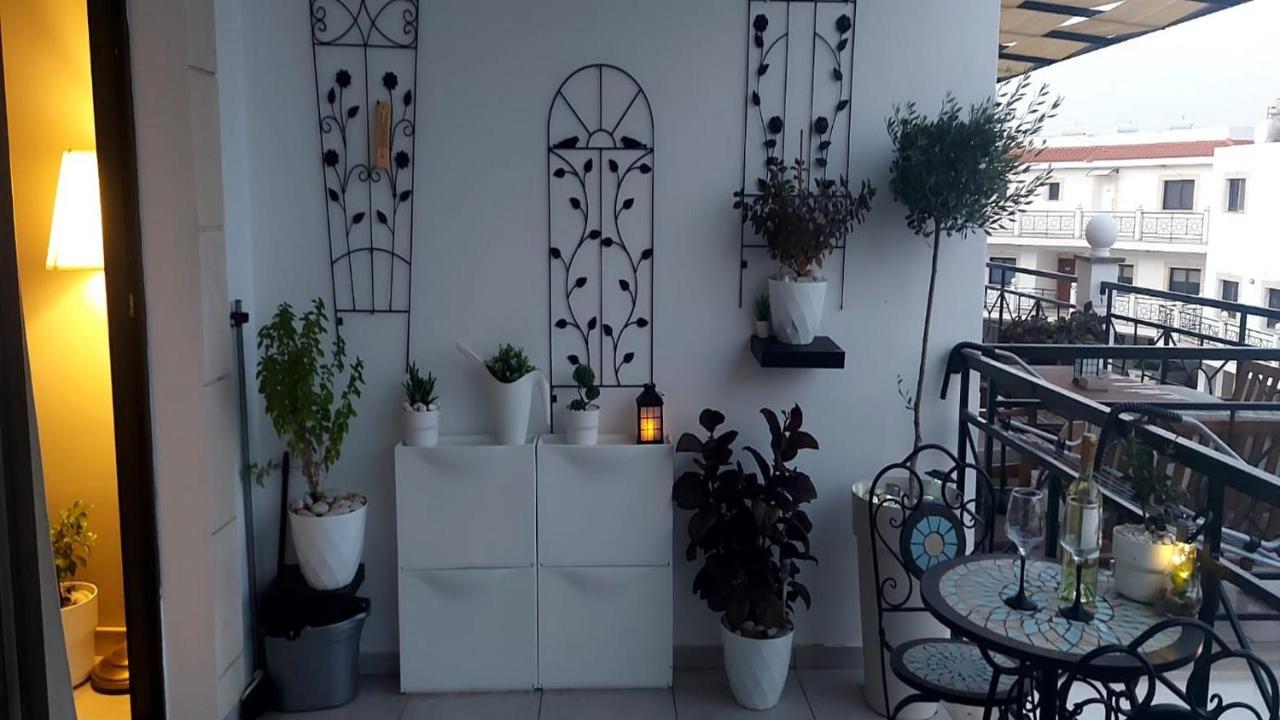 Paramount Gardens Resorts C202 Larnaca Extérieur photo