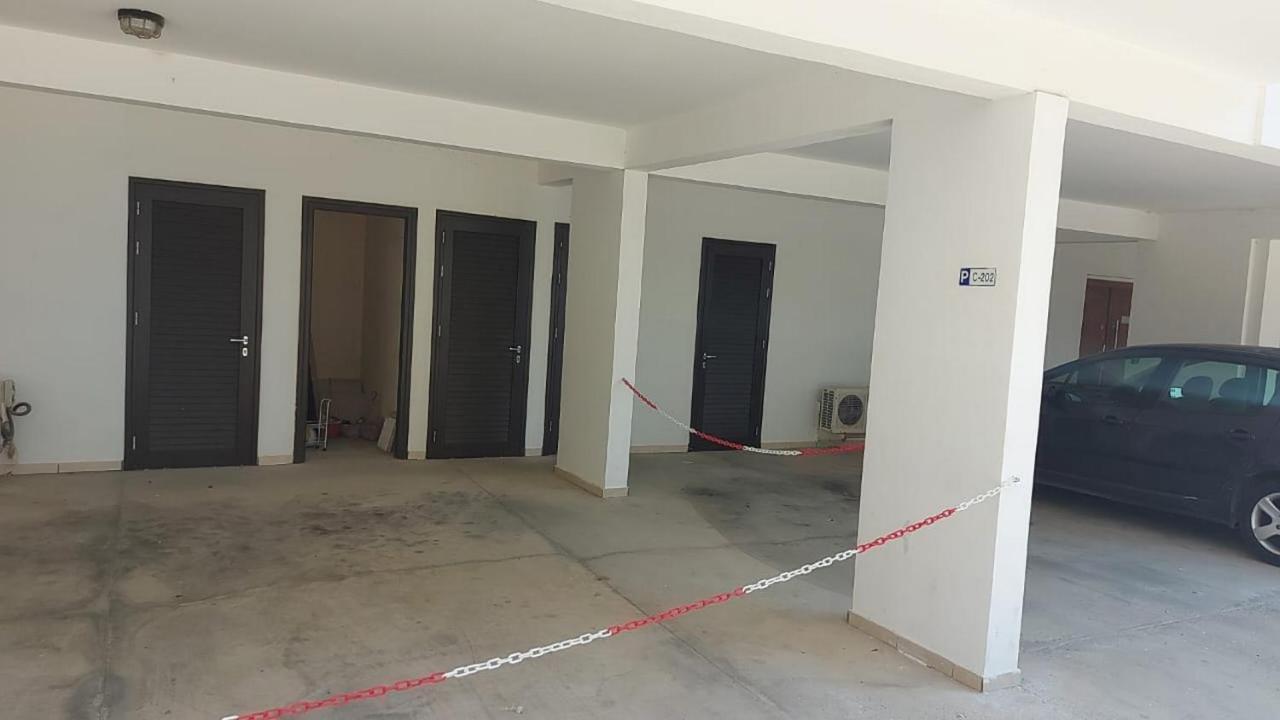 Paramount Gardens Resorts C202 Larnaca Extérieur photo